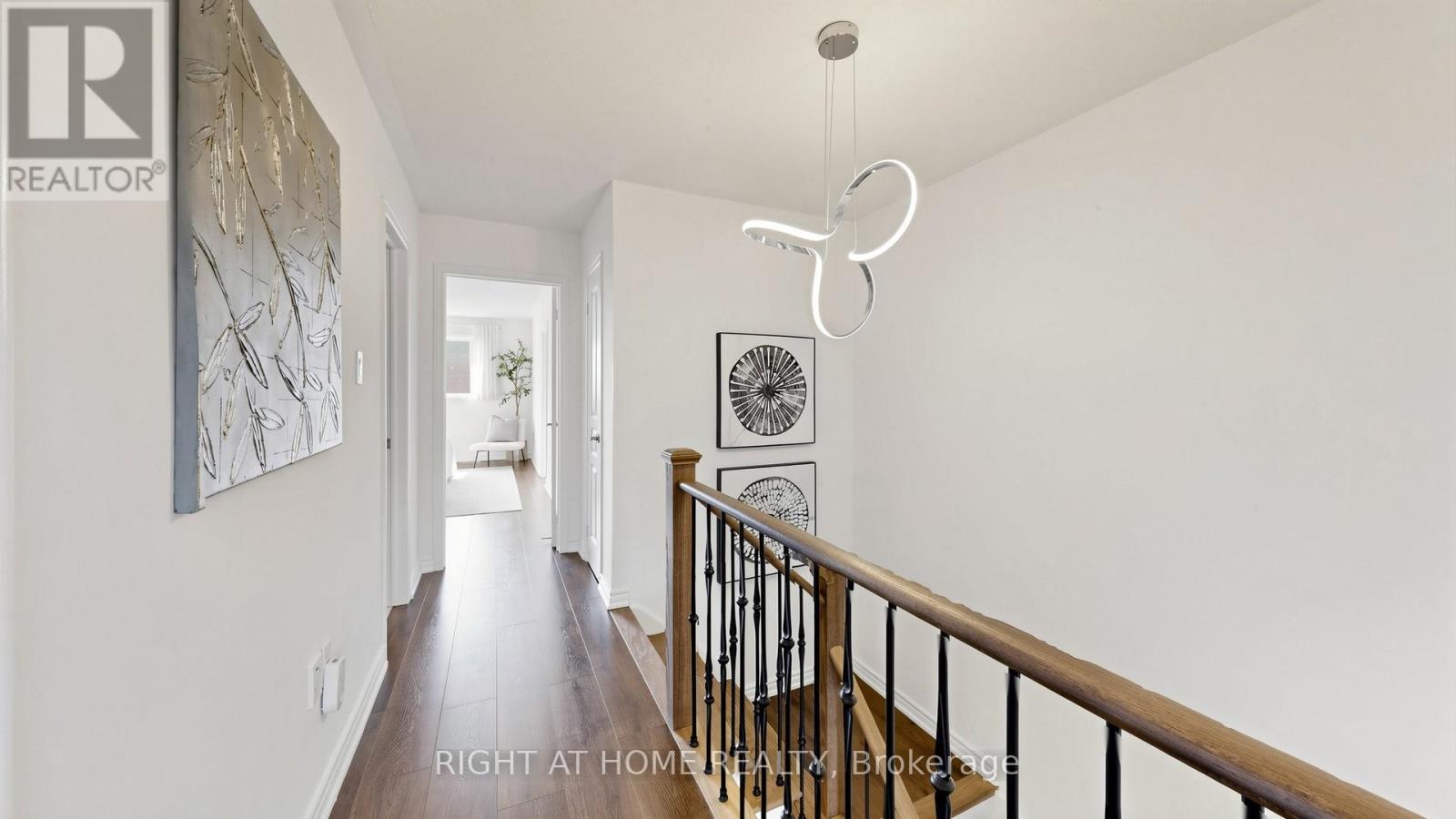 80 BARR CRESCENT - 15