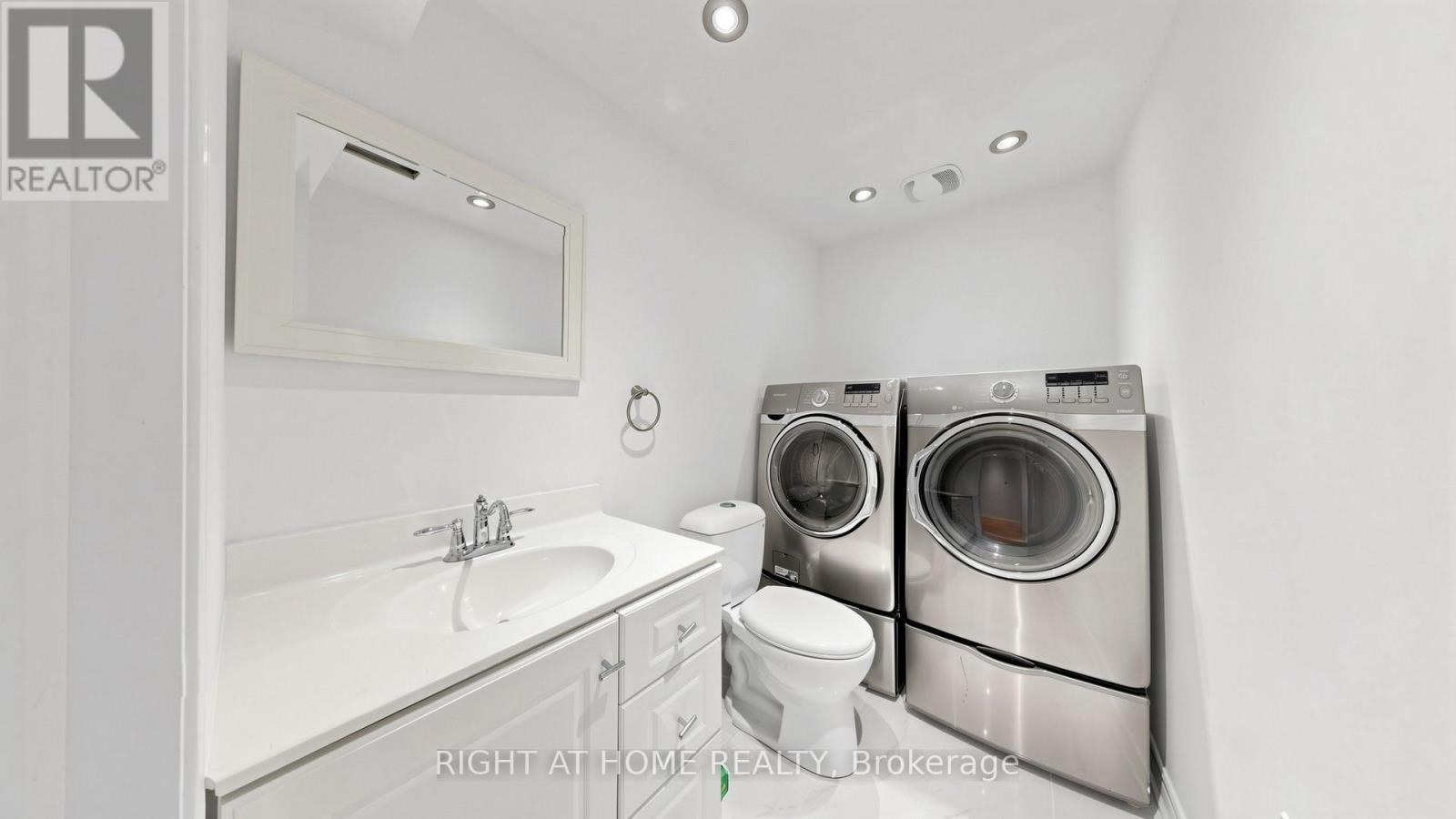 80 BARR CRESCENT - 28