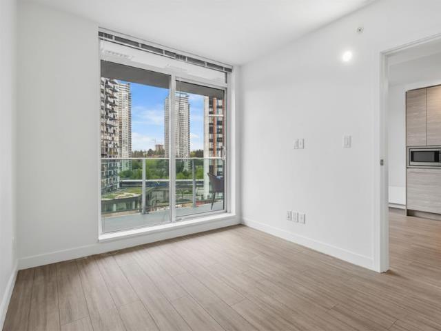 807 13655 FRASER HIGHWAY, Surrey