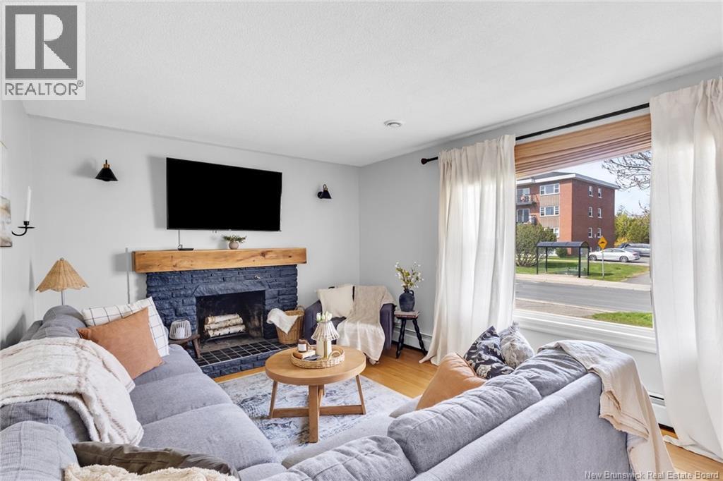 368 Canterbury Drive - 15