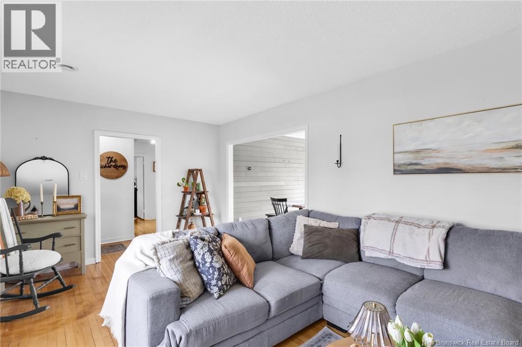 368 Canterbury Drive - 17