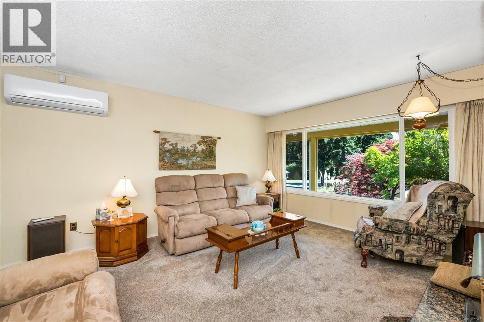 5943 Deuchars Dr - 15