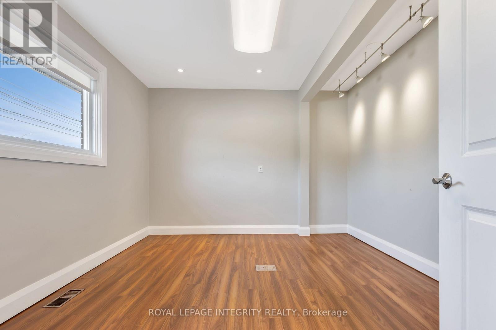 2 Bath Office for Rent in Ottawa – 1443 WOODROFFE AVENUE, Ottawa – MLS# X13535374 - Image 17