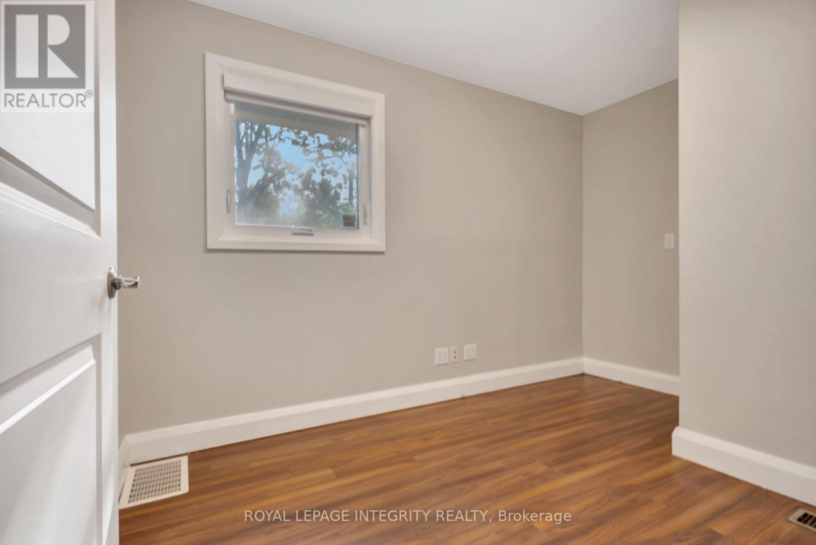 2 Bath Office for Rent in Ottawa – 1443 WOODROFFE AVENUE, Ottawa – MLS# X13535374 - Image 18