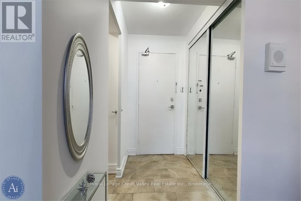 #209 2835 ISLINGTON AVENUE - 5