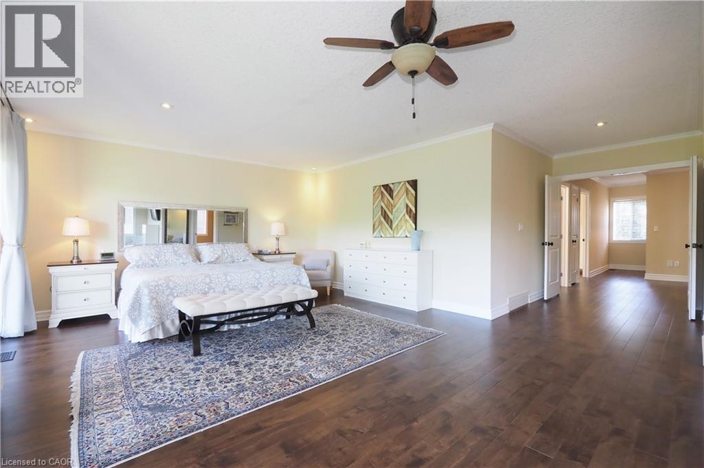 530 ST ANDREW Street E - 26