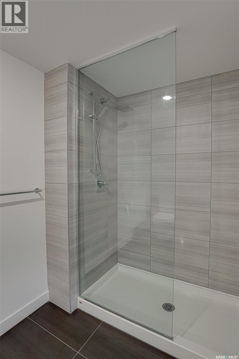 #1202 490 2nd AVENUE S - 16