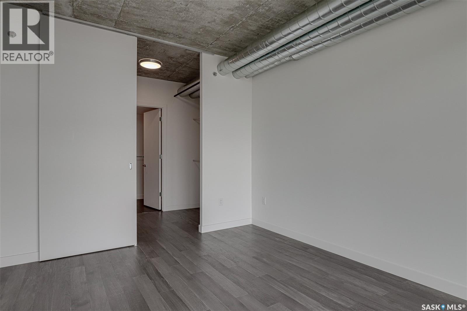 #1202 490 2nd AVENUE S - 14