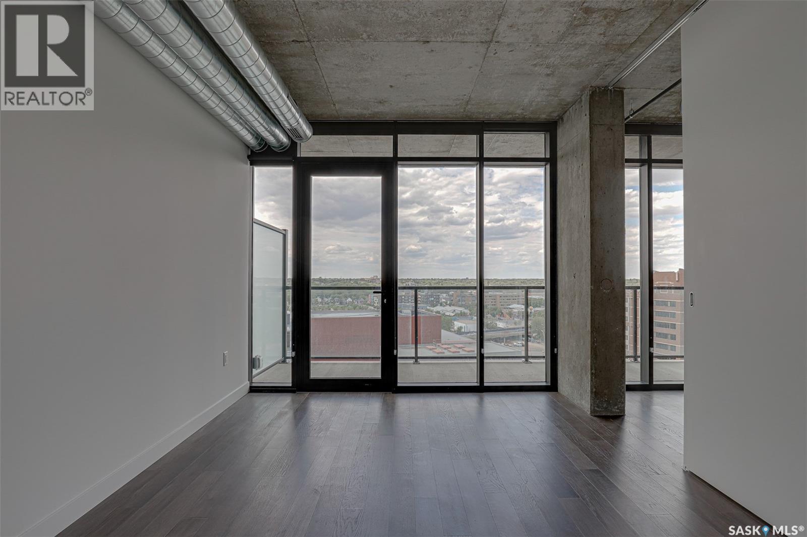 #1202 490 2nd AVENUE S - 11