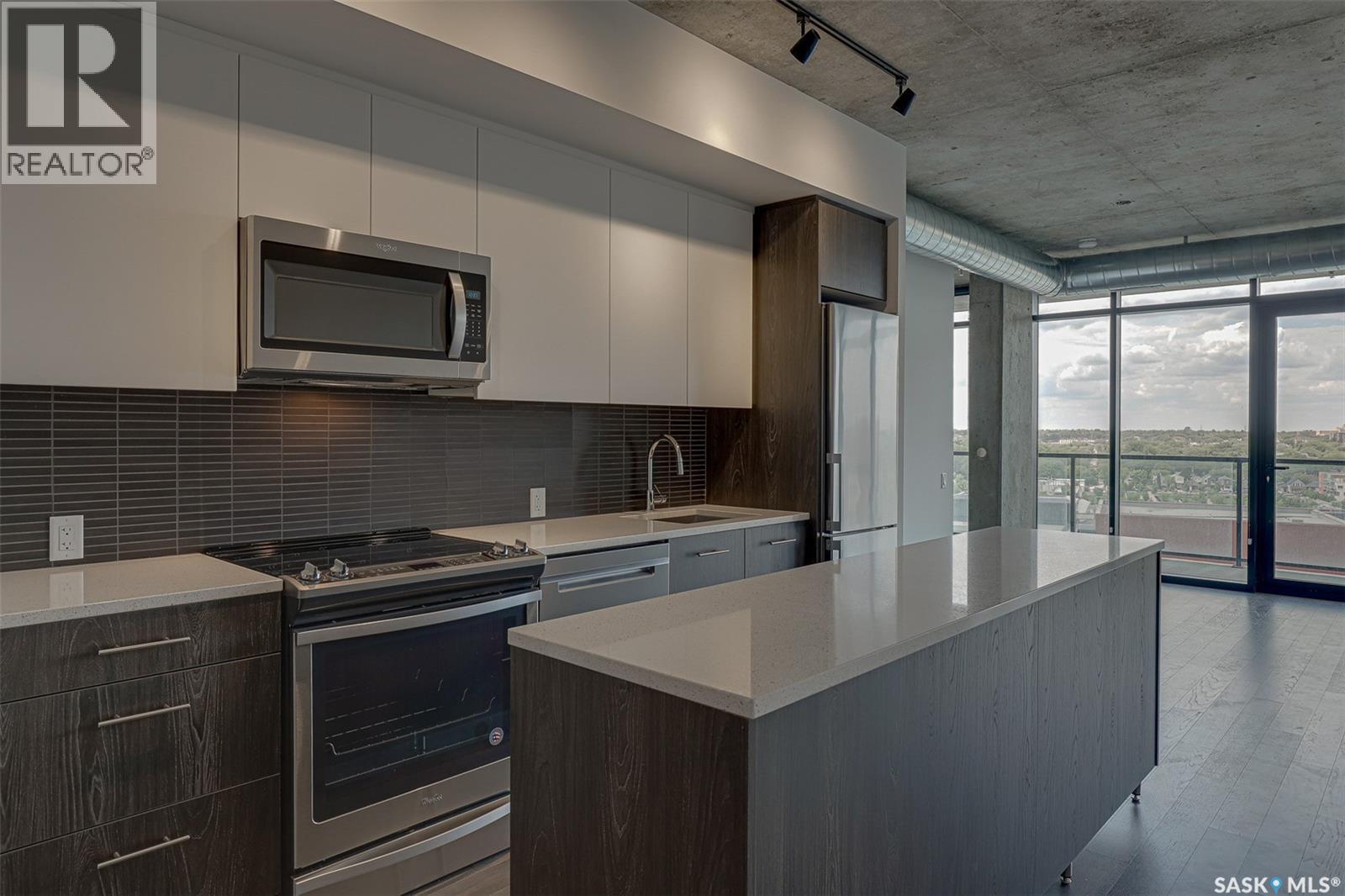 #1202 490 2nd AVENUE S - 23