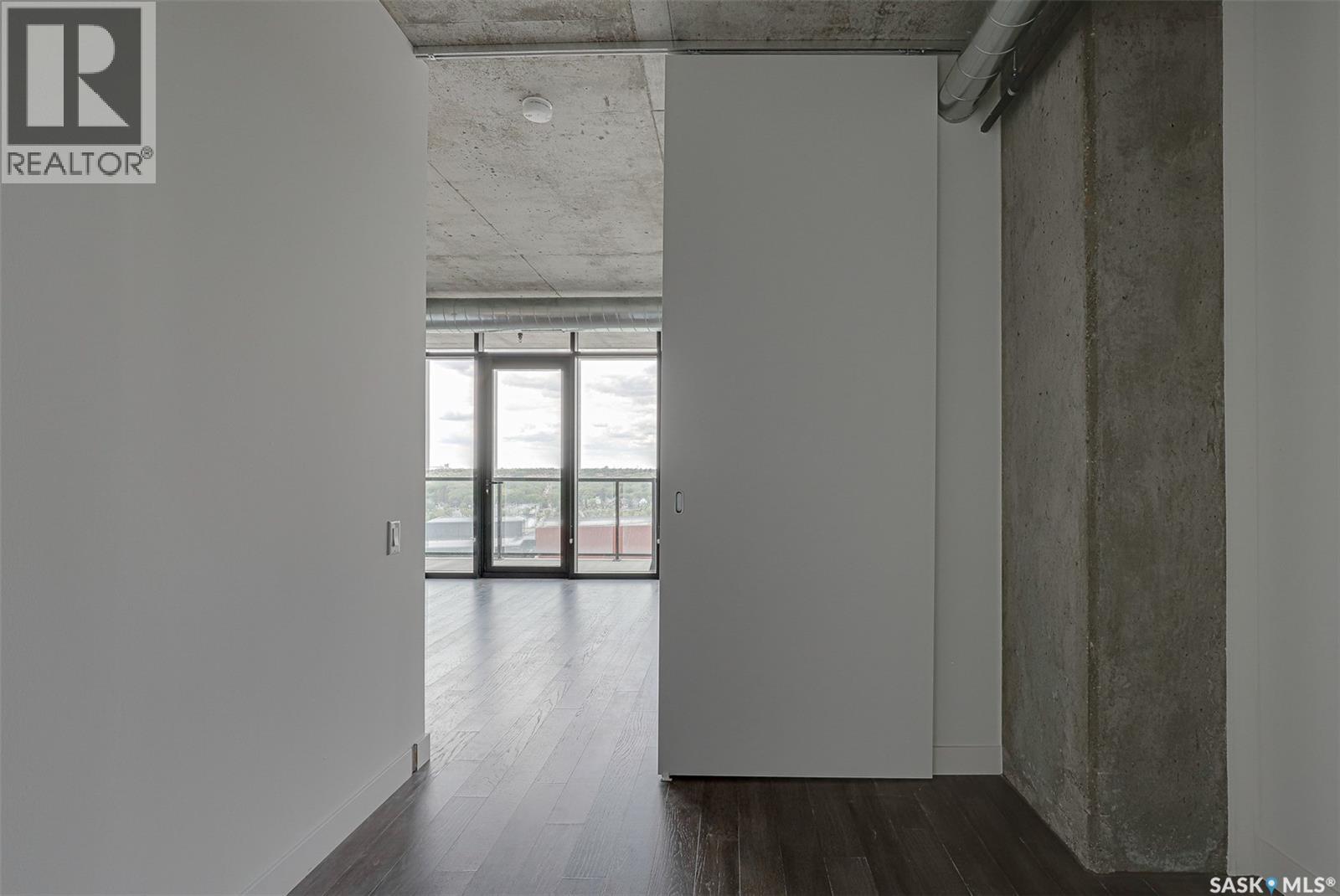 #1202 490 2nd AVENUE S - 28