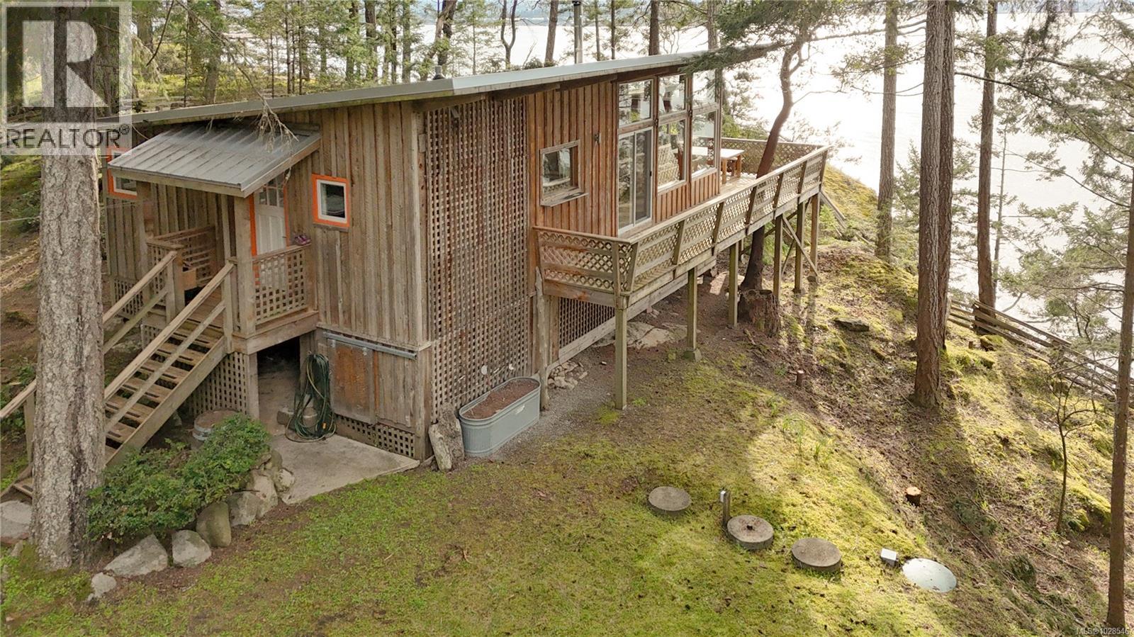 811 Canso Rd - 37