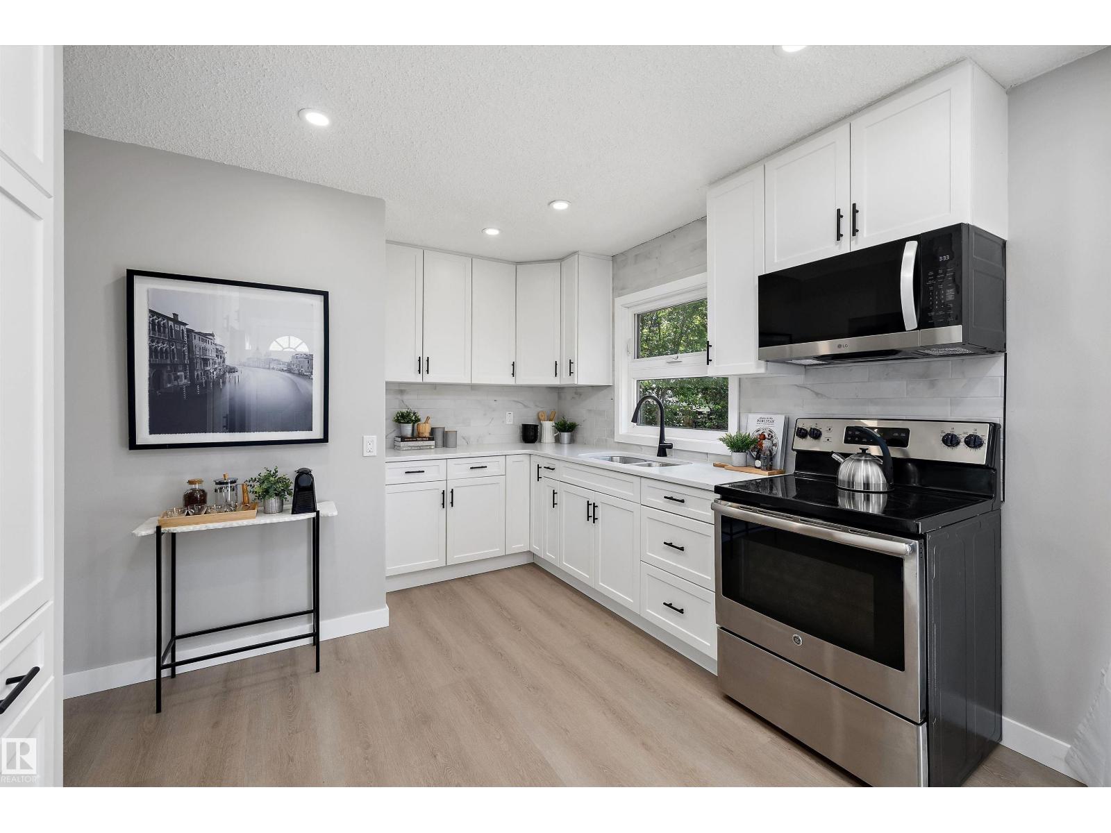 12912 103 ST NW - 15