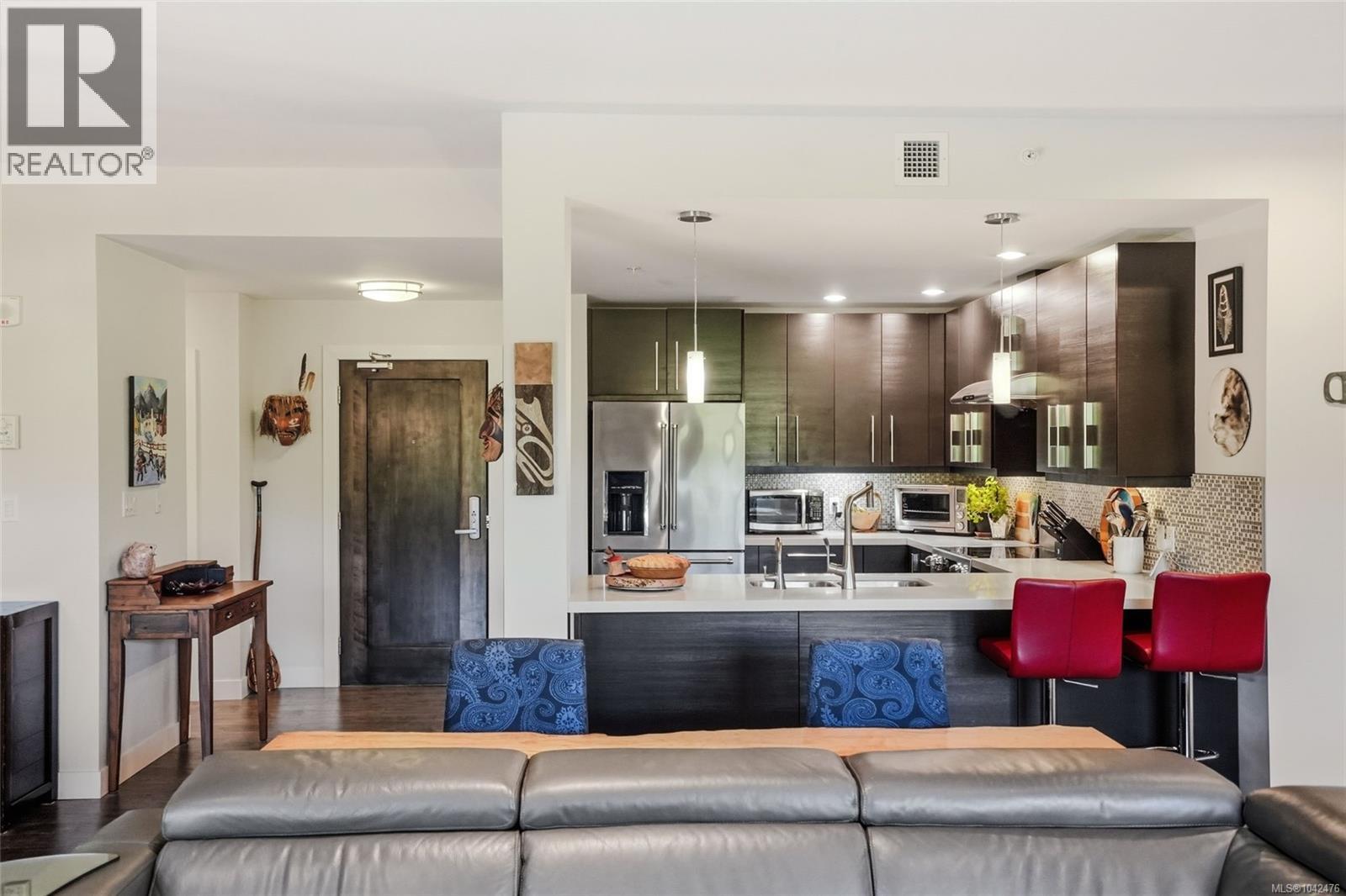 #203 439 College Rd - 31