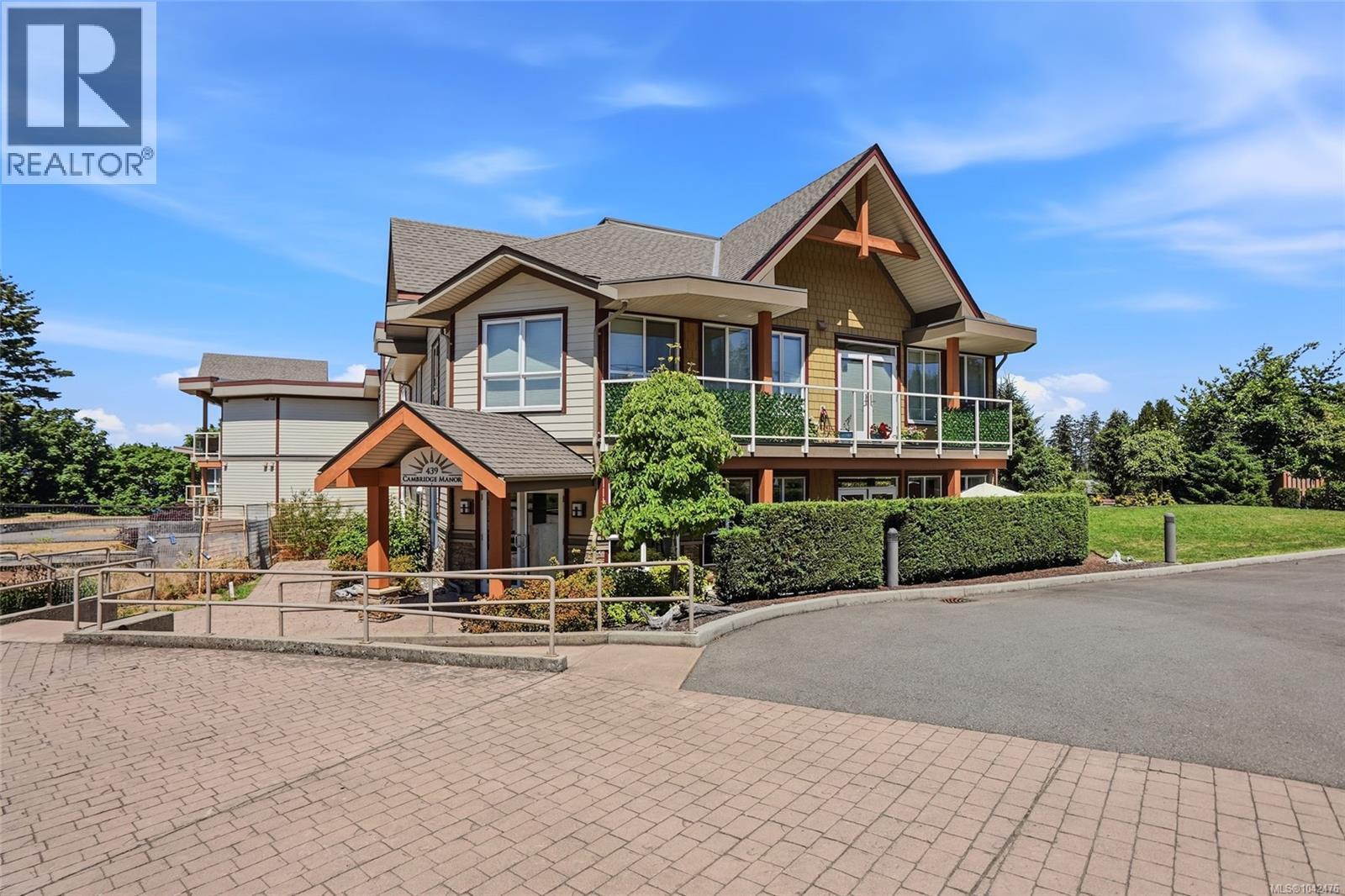 #203 439 College Rd - 46