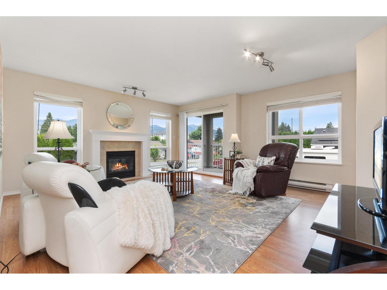 205 45773 VICTORIA AVENUE, Chilliwack Proper West