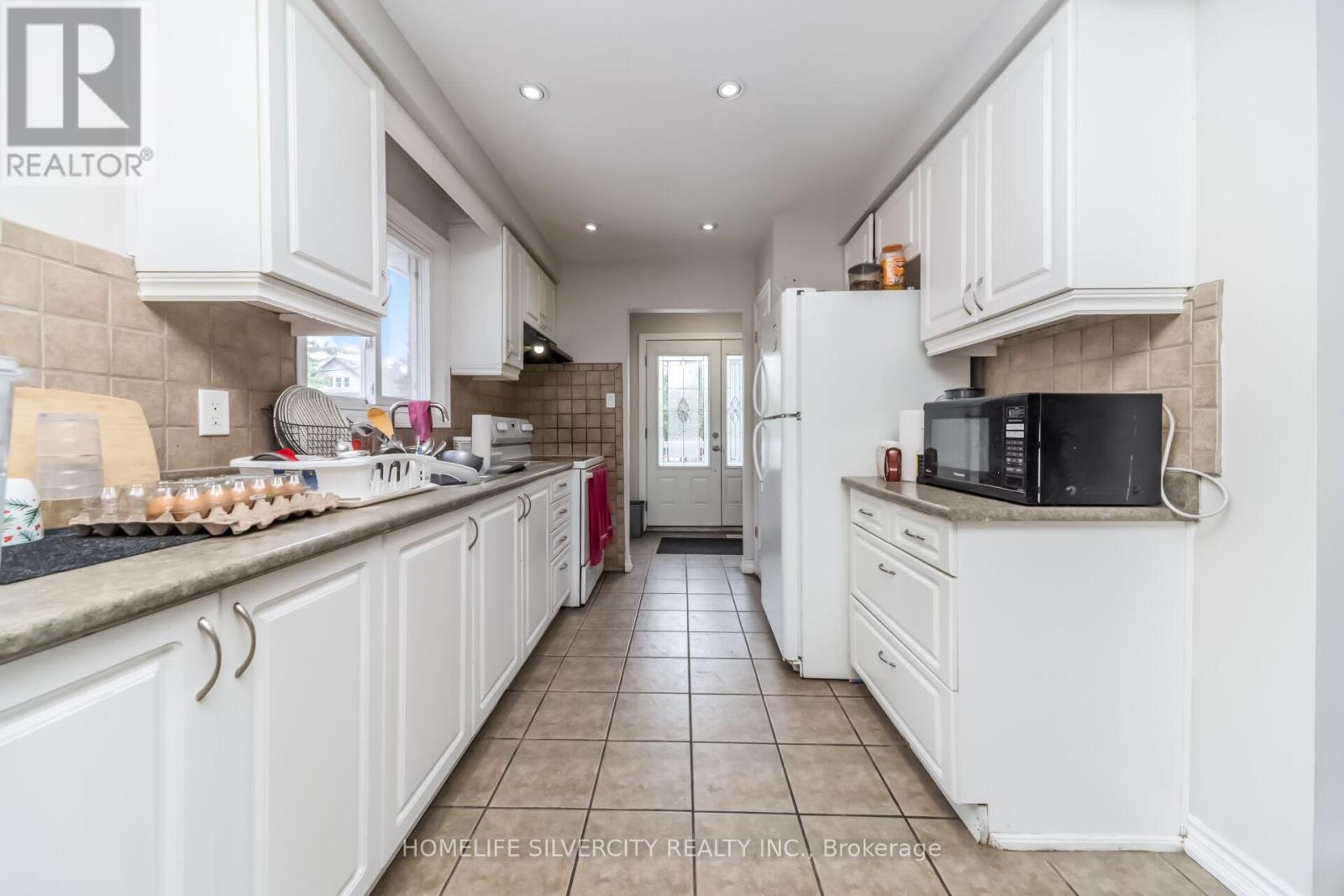 62 ROSEDALE AVENUE W - 16