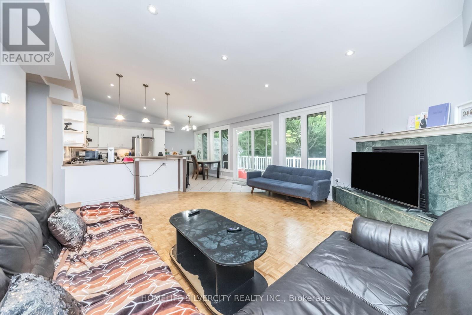 62 ROSEDALE AVENUE W - Image 32