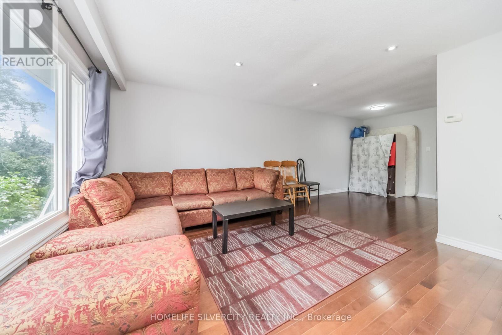 62 ROSEDALE AVENUE W - 8
