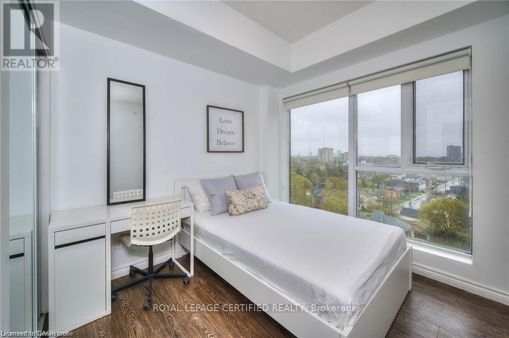 #901 160 KING STREET N - 16