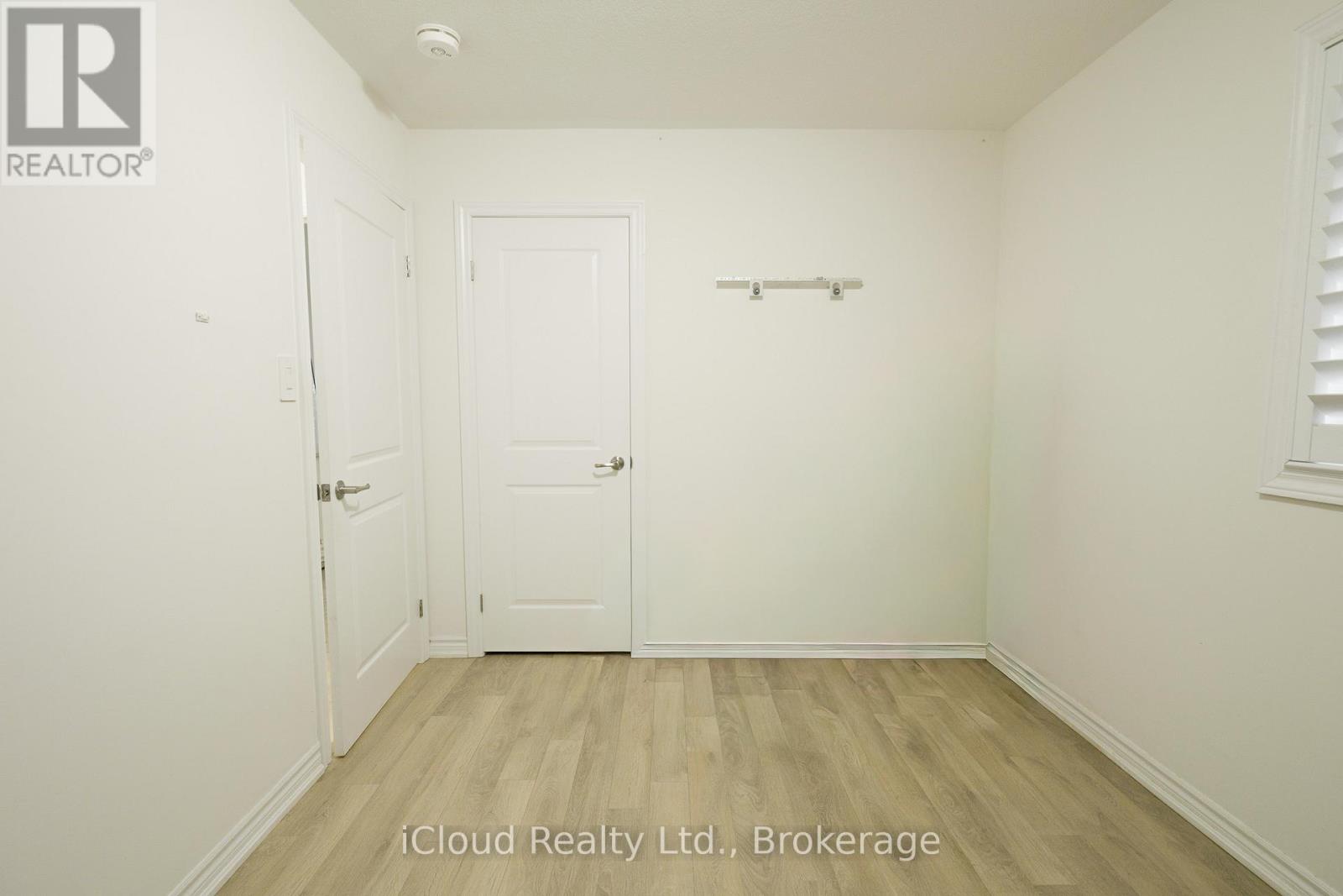 8 WHITTON DRIVE - 21