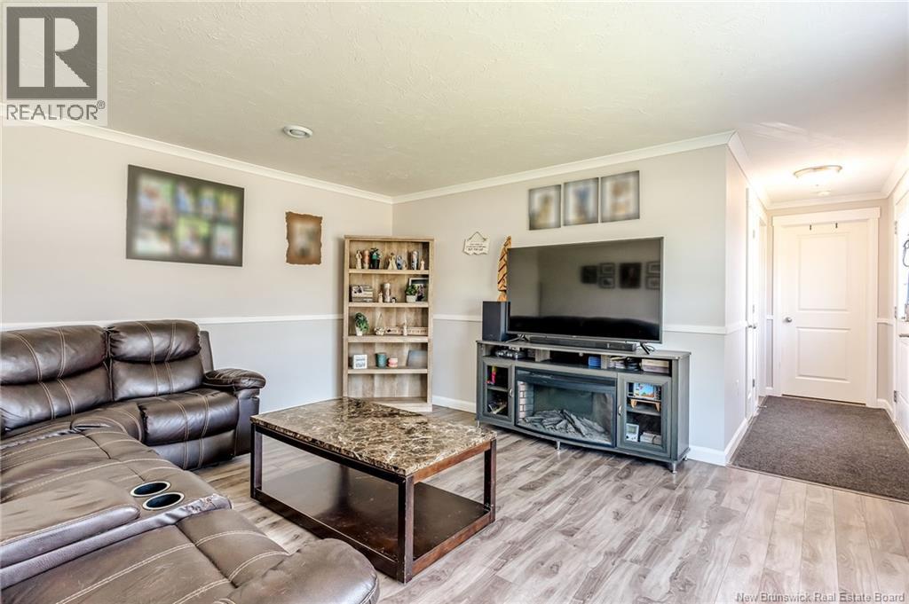 230 Bonaventure Street - 9