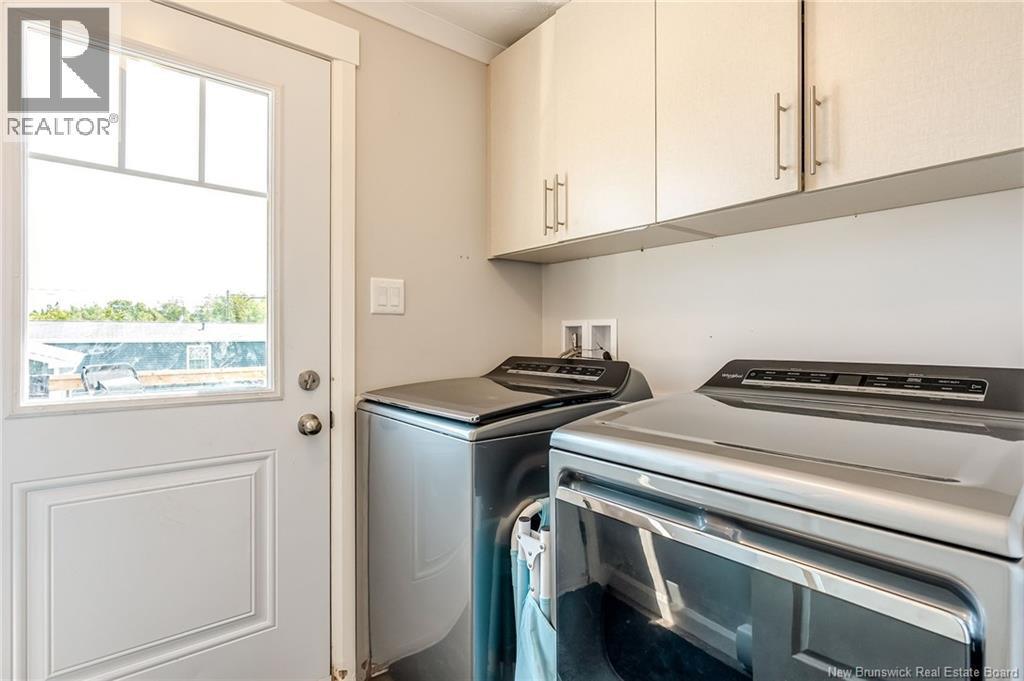230 Bonaventure Street - 35