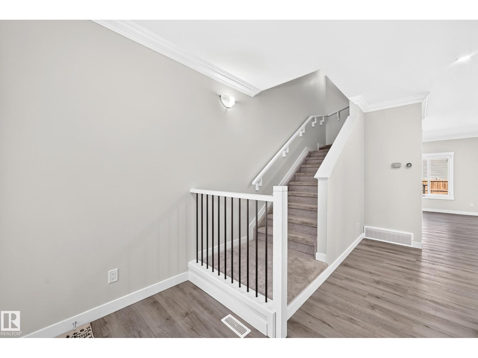 22910 96A AV NW - 12