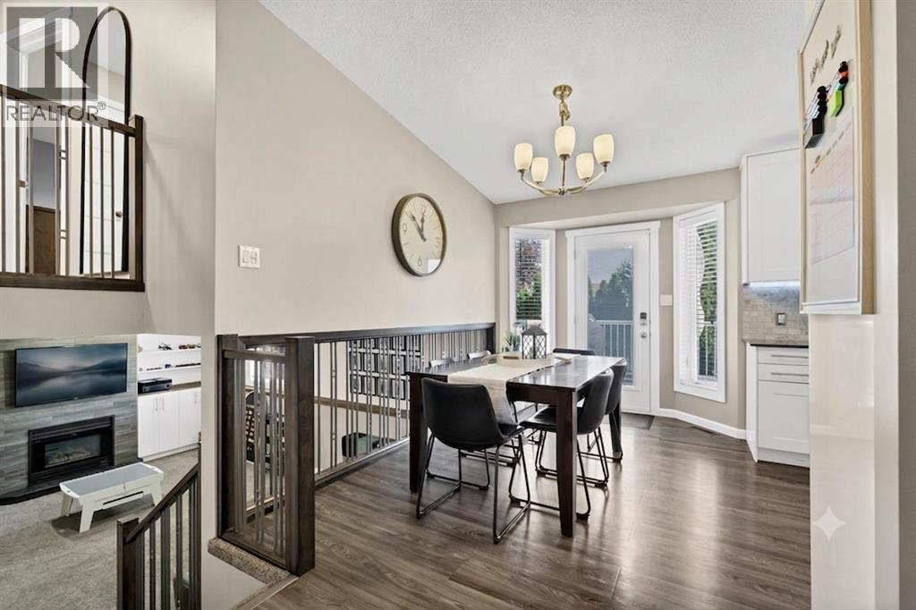 884 Ross Glen Drive SE — photo 17