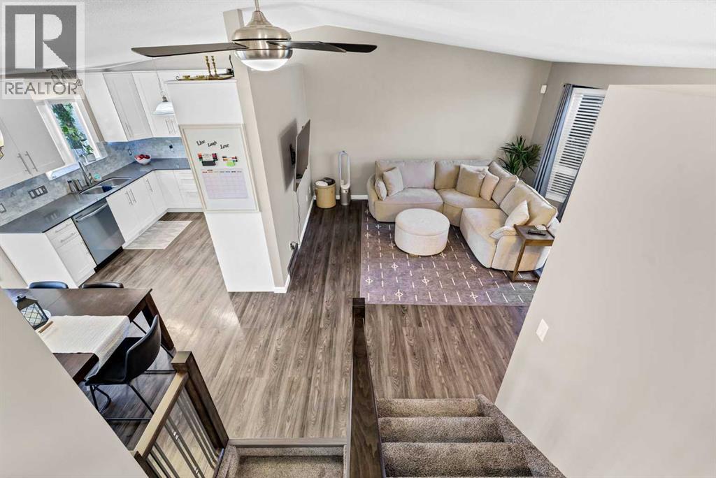 884 Ross Glen Drive SE — photo 20