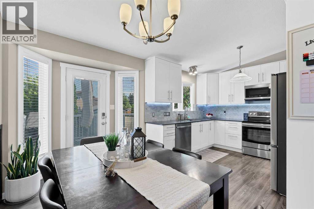 884 Ross Glen Drive SE — photo 10