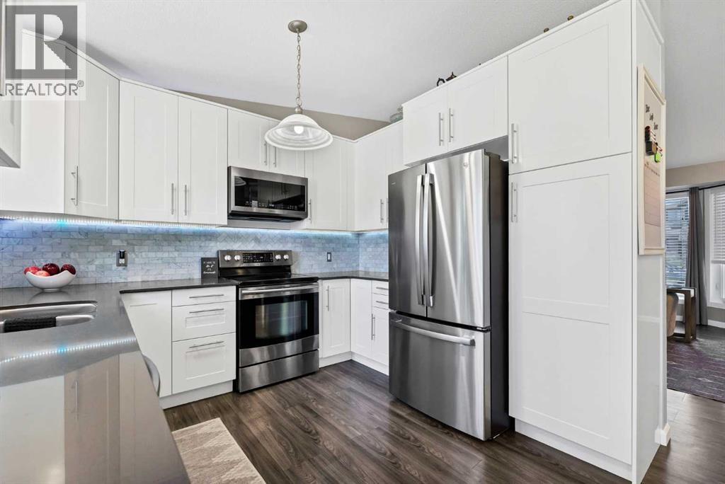 884 Ross Glen Drive SE — photo 12