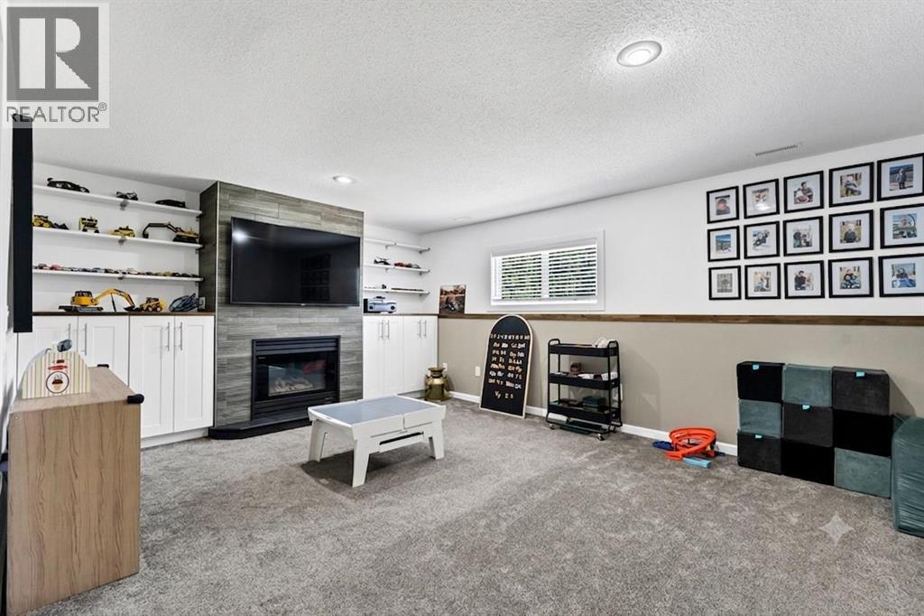 884 Ross Glen Drive SE — photo 29