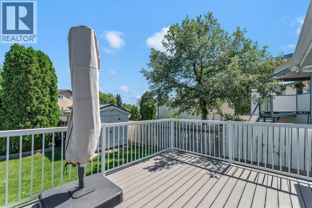 884 Ross Glen Drive SE — photo 38