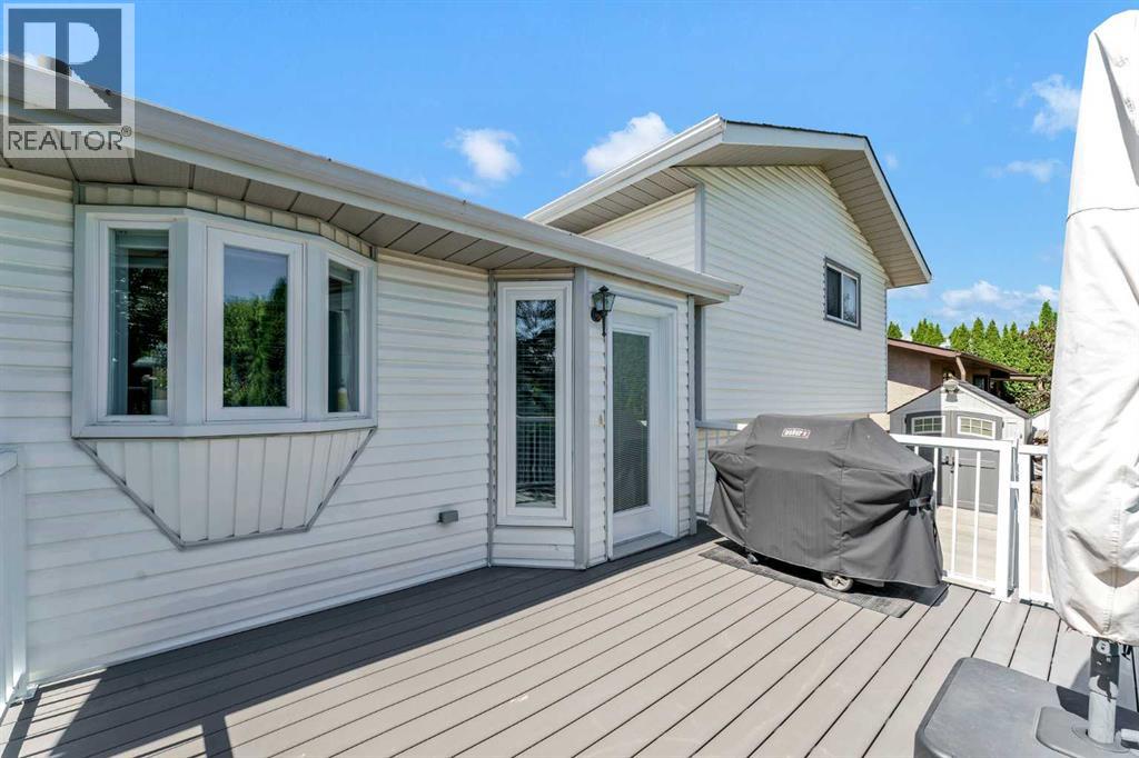 884 Ross Glen Drive SE — photo 40