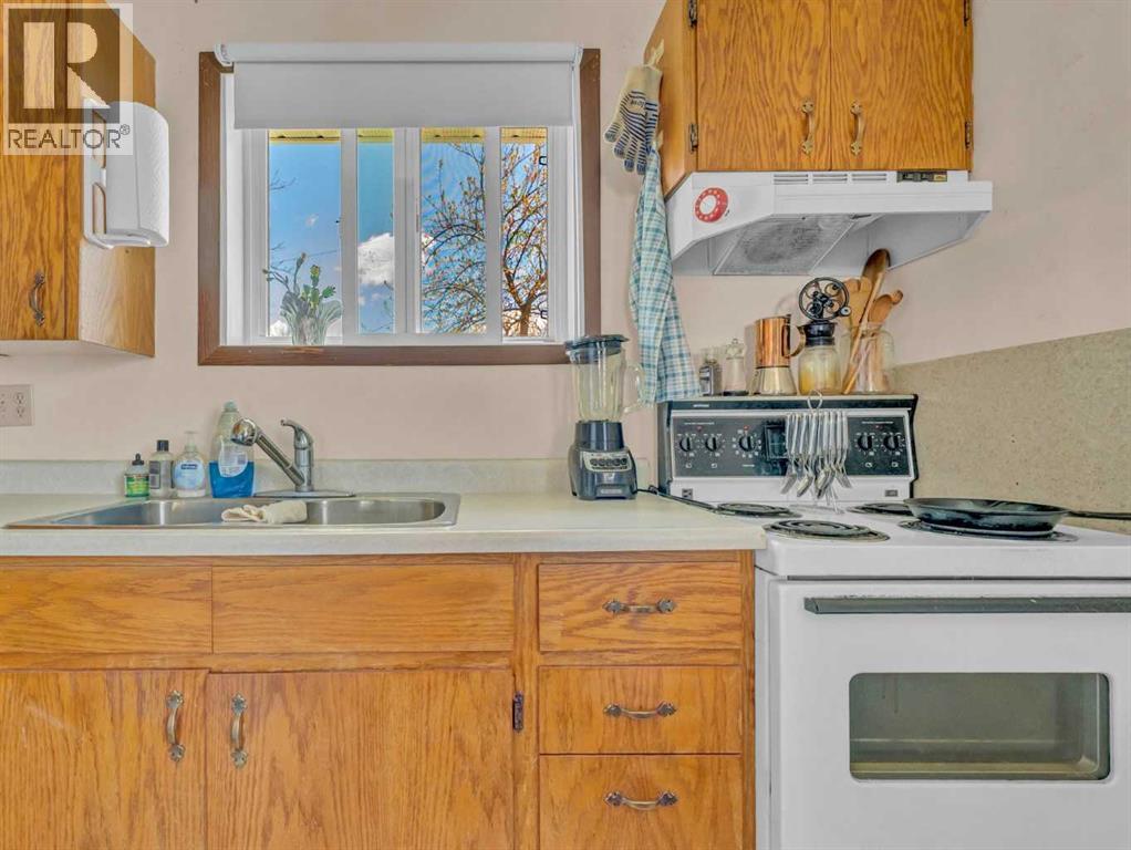 437 3 Avenue - 7