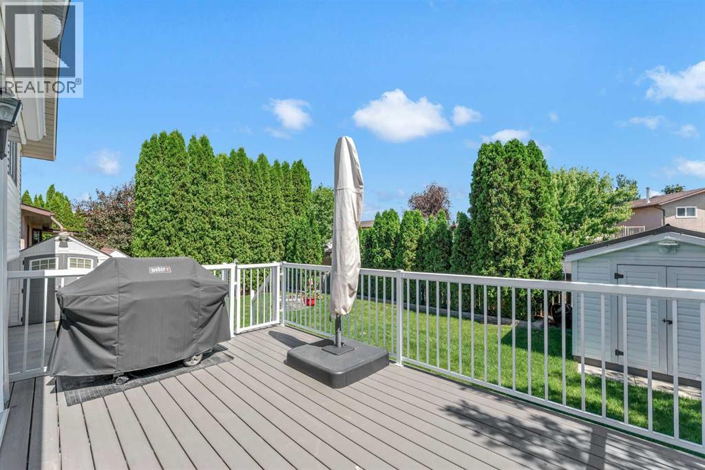 884 Ross Glen Drive SE — photo 39