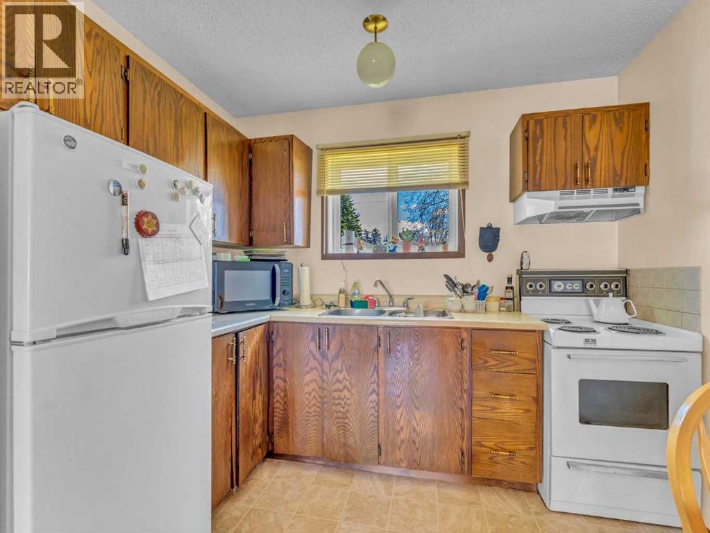437 3 Avenue - 24