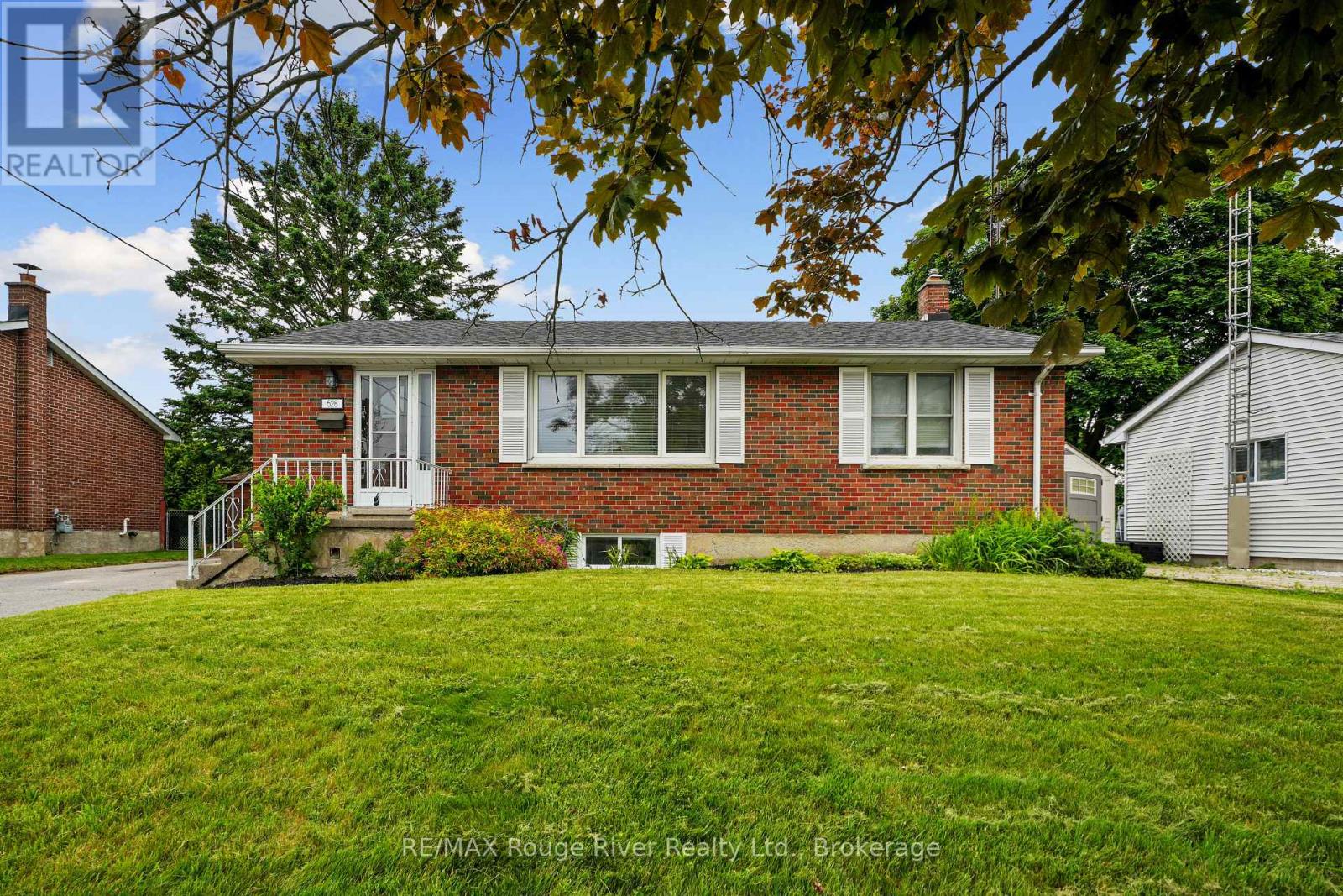 528 BARBARA STREET - 1