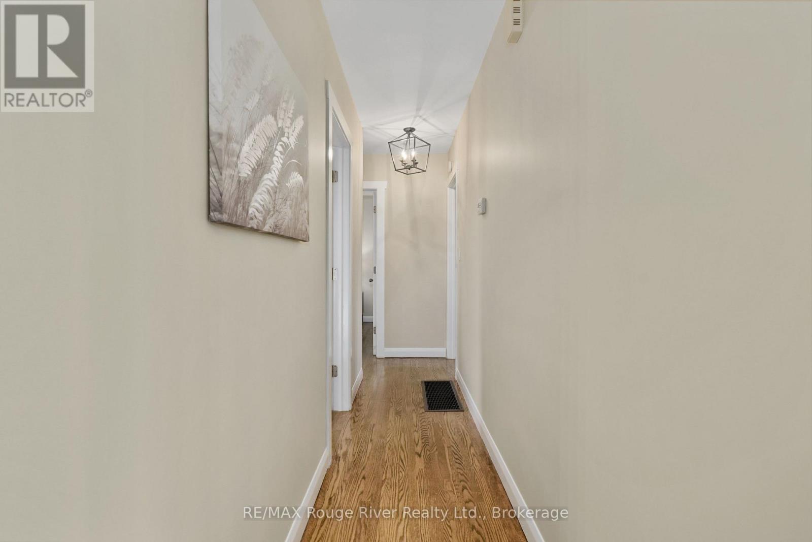528 BARBARA STREET - 15