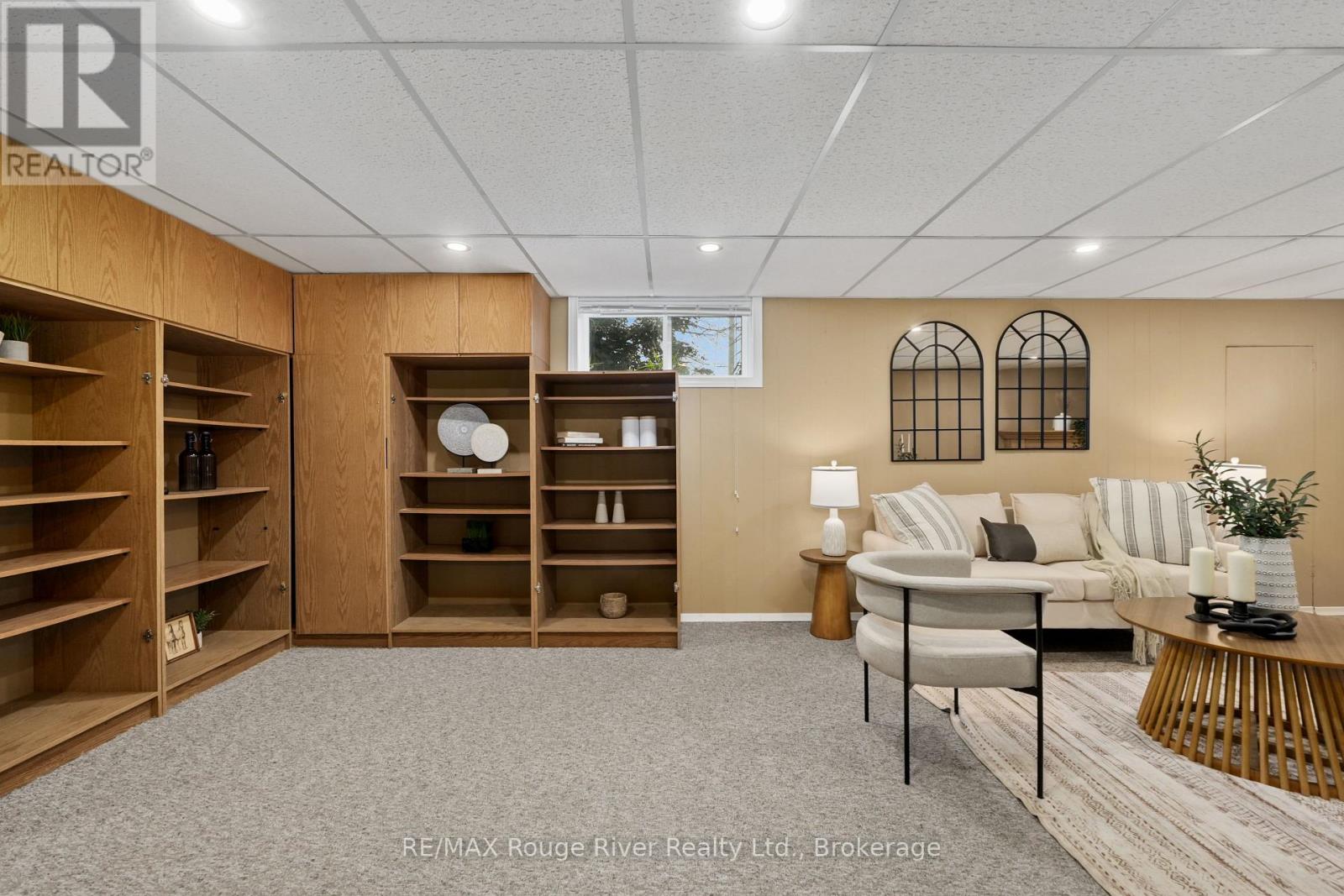 528 BARBARA STREET - 24