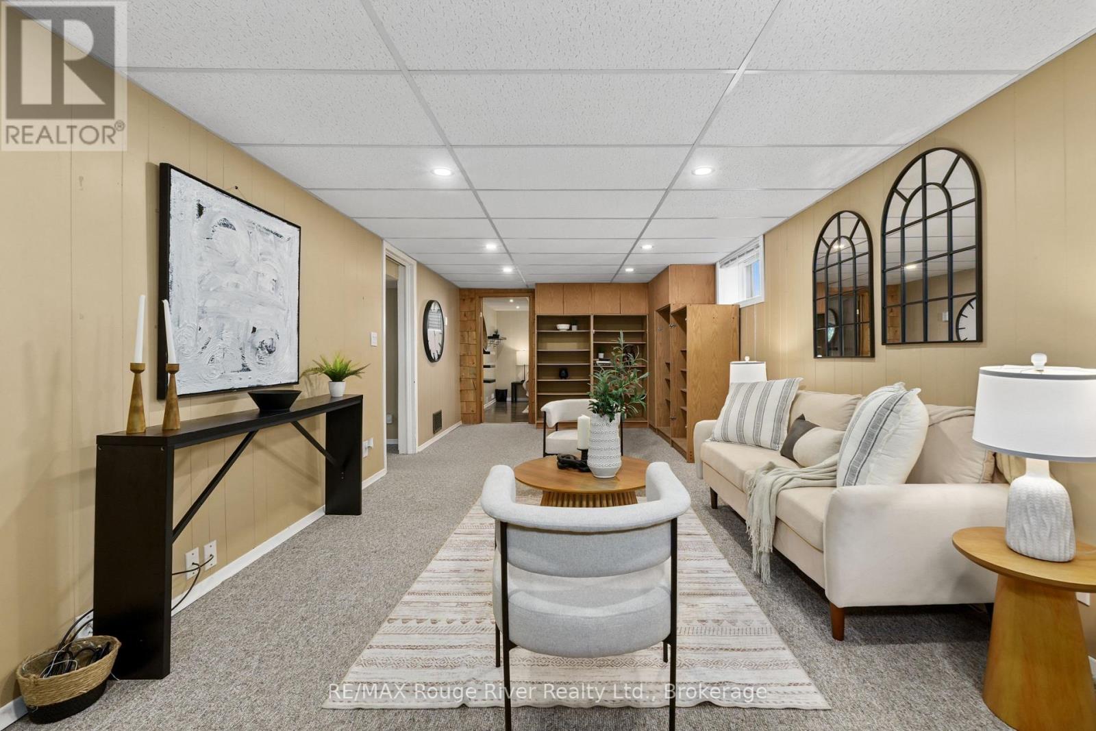 528 BARBARA STREET - 28