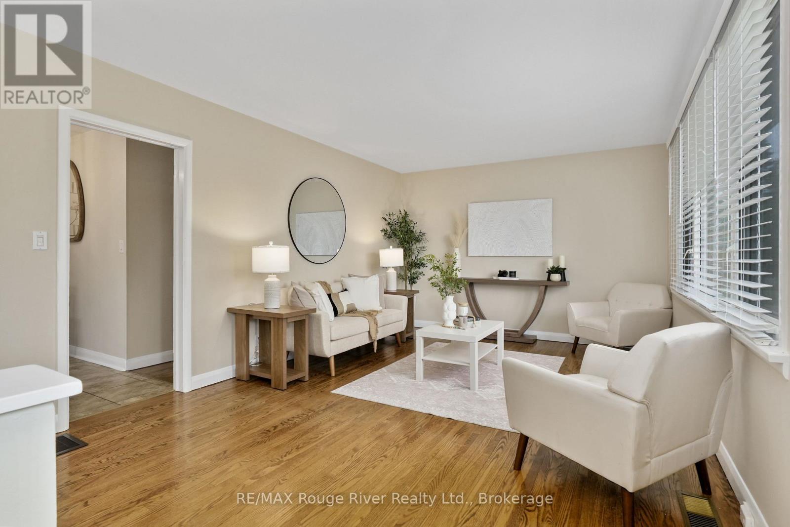 528 BARBARA STREET - 5