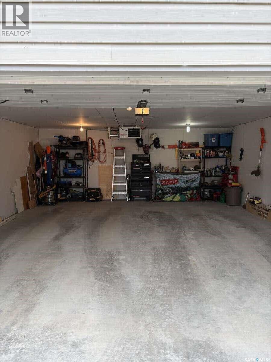 405 7th AVENUE W - 17