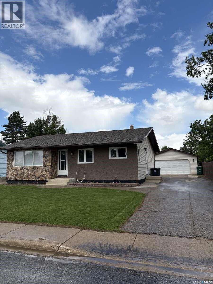 405 7th AVENUE W - 18