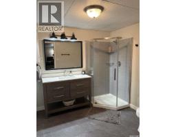 405 7th Avenue W, Biggar, SK S0K0M0 Photo 13