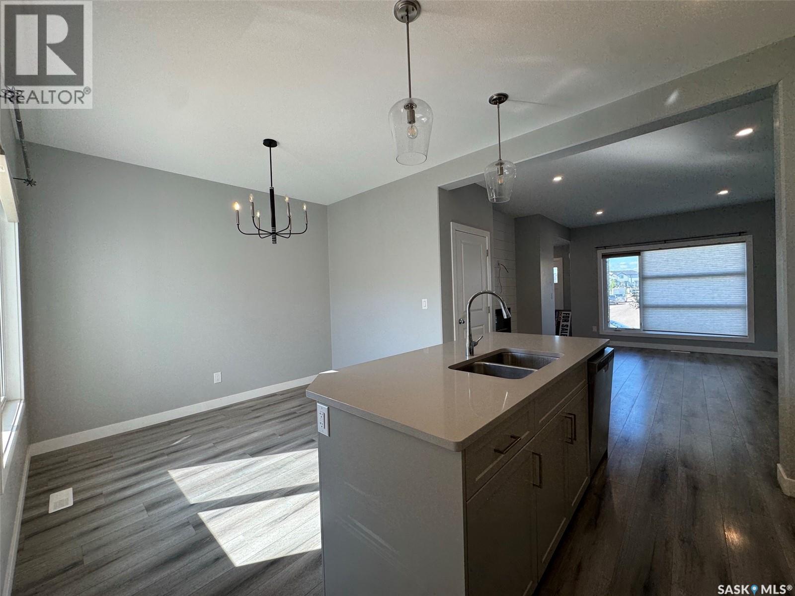 266 Brighton BOULEVARD — photo 8