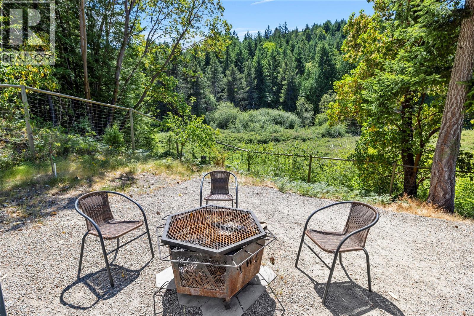 1691 Meadowood Way - 26