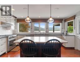 777 Coubeaux Place, Sorrento, BC V0E2W1 Photo 38