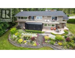5pc Ensuite bath - 777 Coubeaux Place, Sorrento, BC V0E2W1 Photo 17